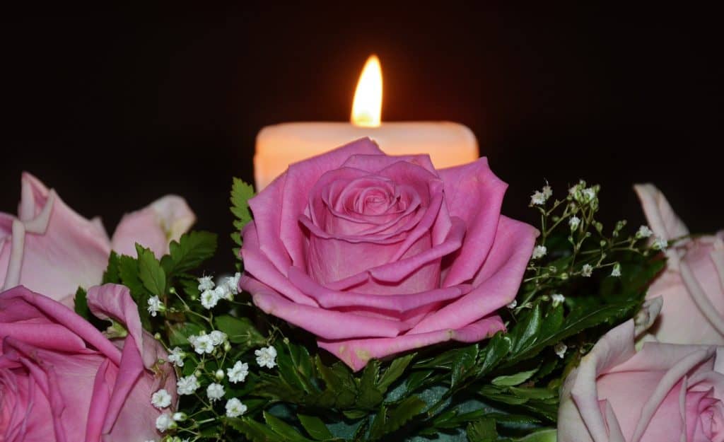 A candle that regaims lost love